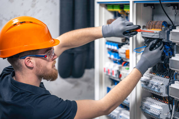 Best Local Electrician Companies  in Redwood City, CA